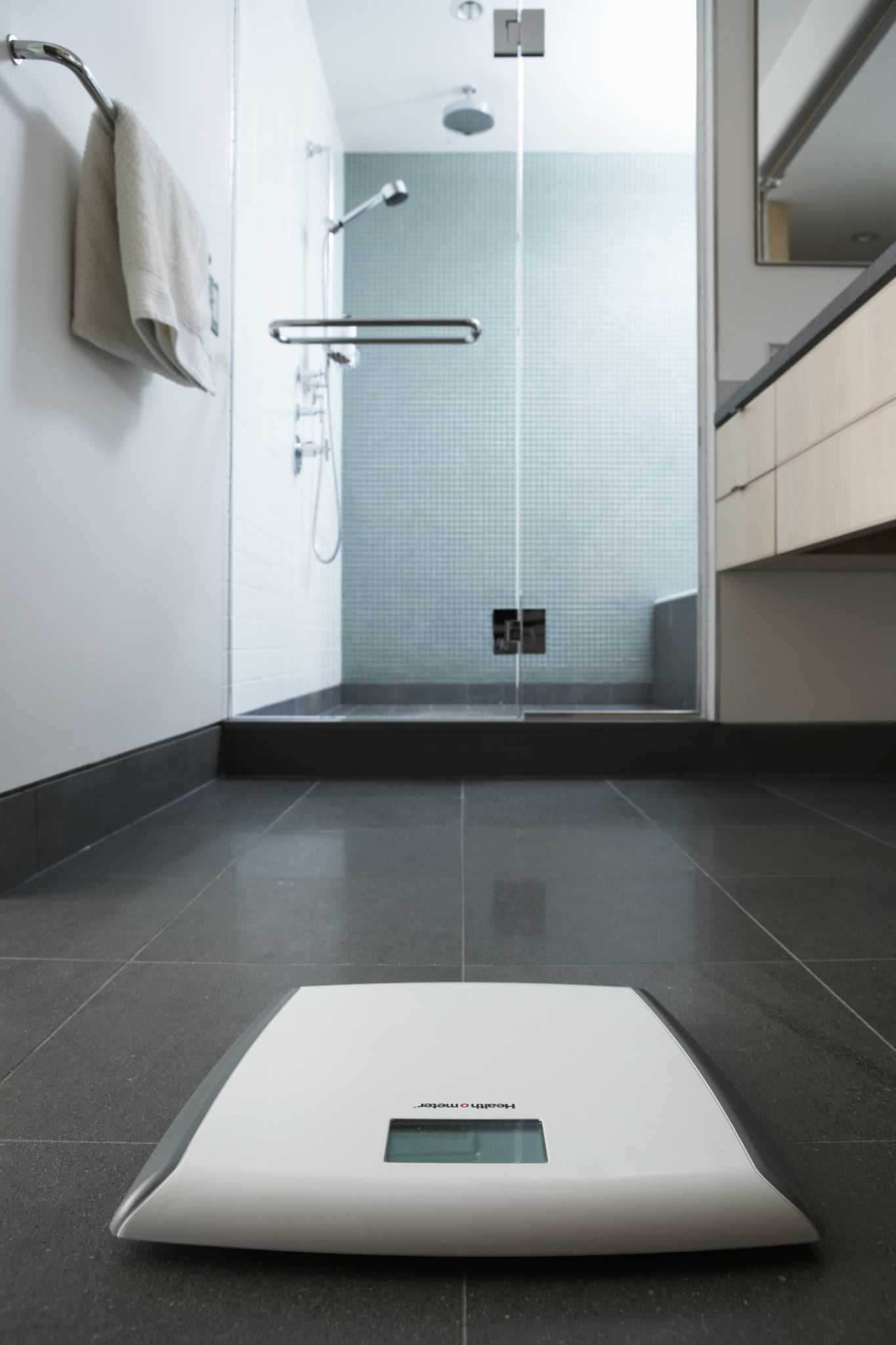 Single vs. Double Threshold Shower Pan