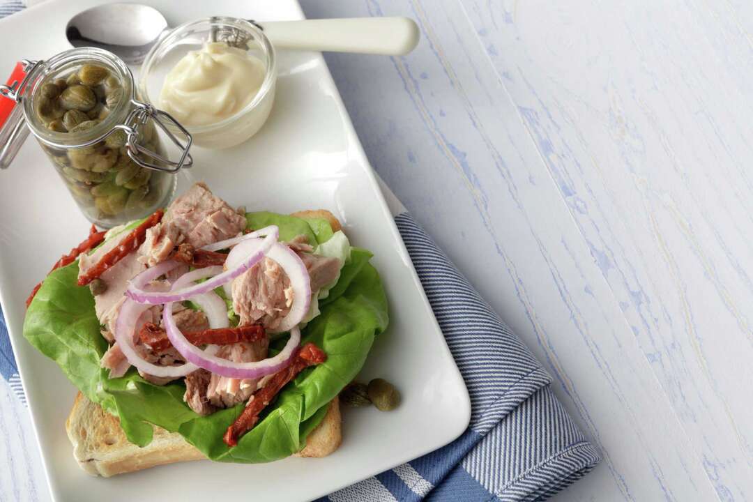 What to Know About Canned Tuna and Cholesterol