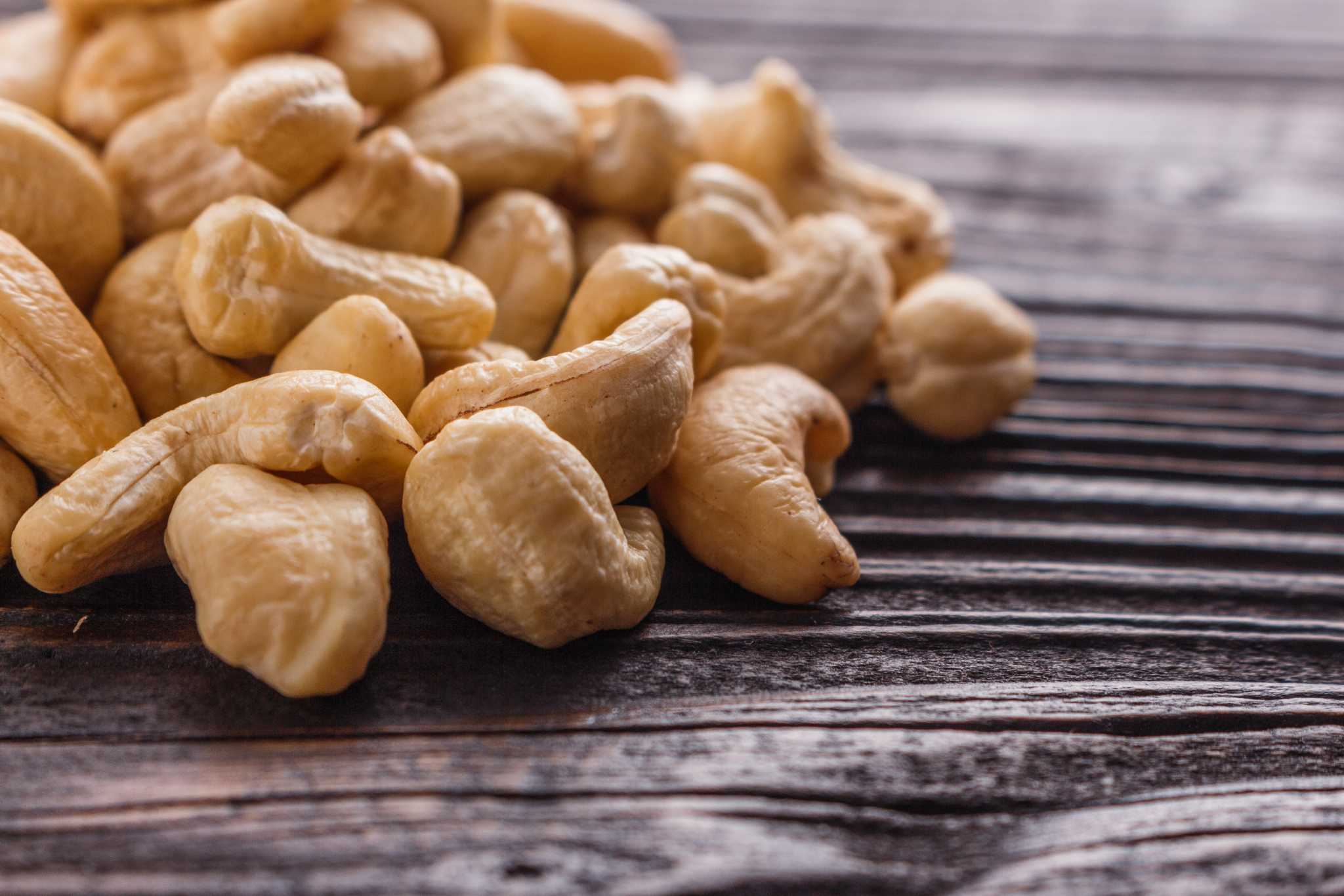 Are Cashews Allowed on a Low Purine Diet?