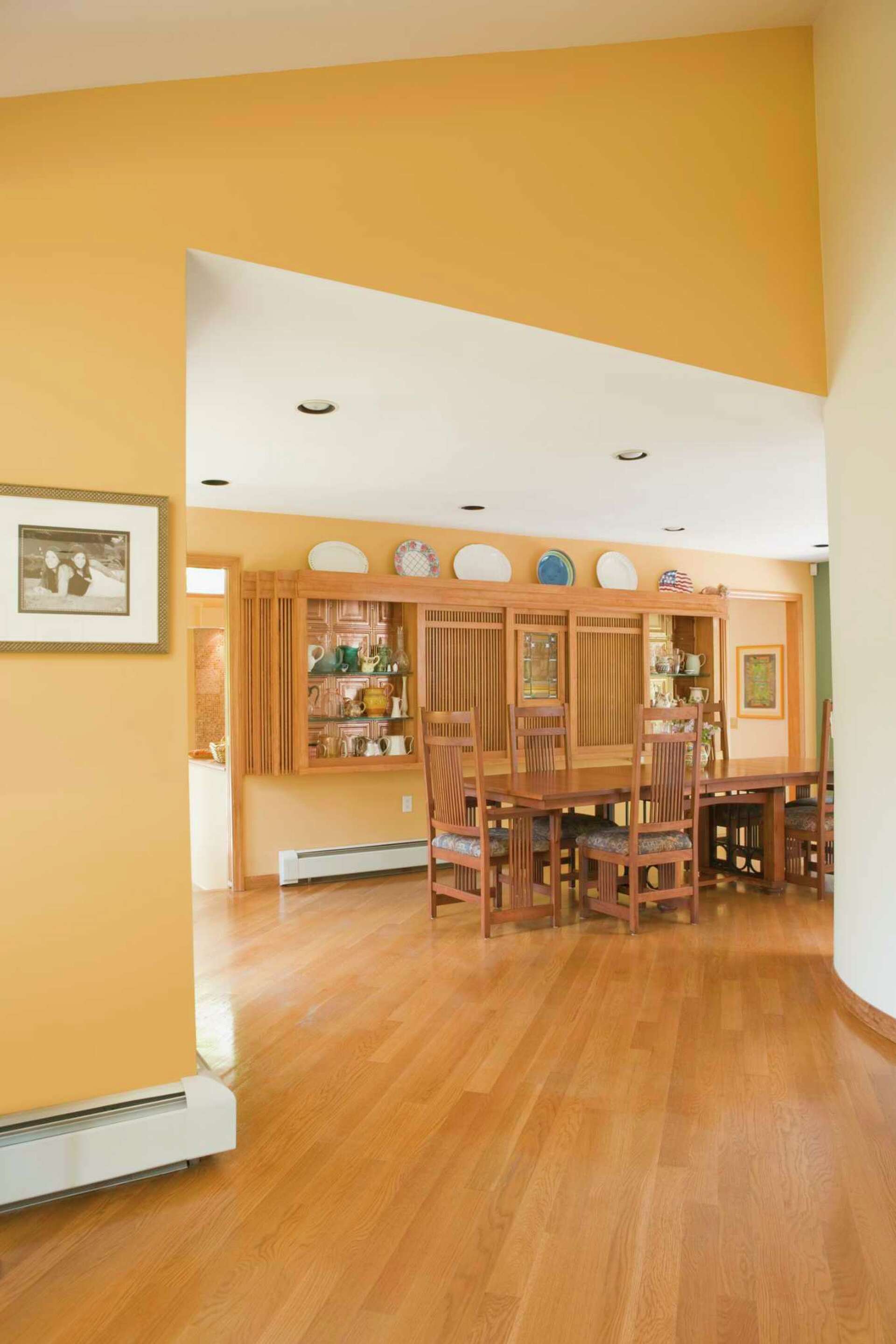 The Best Color Scheme for Oak Flooring, image size:1920x2880