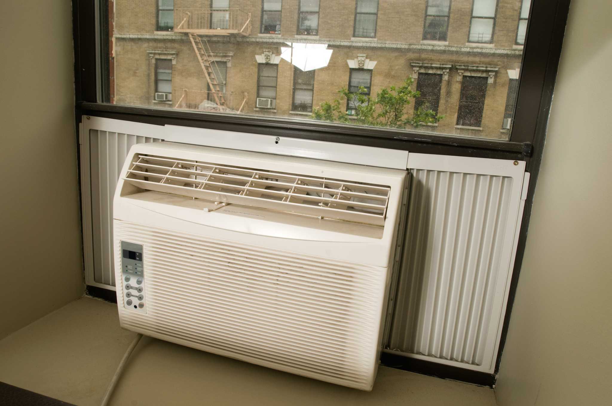 window ac unit short cycling