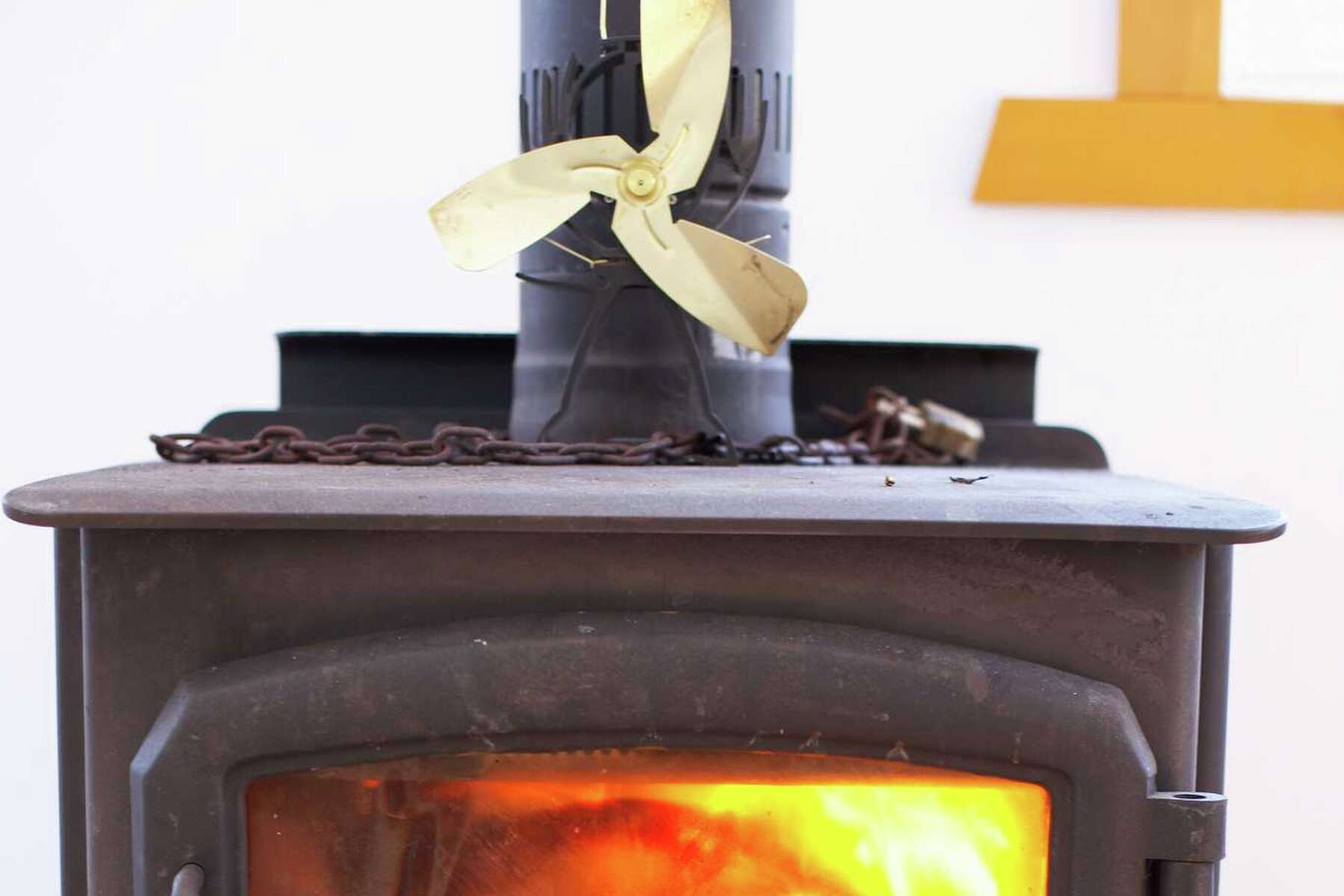 Why Does Smoke Puff out of a Wood Stove u0026 a Stove Pipe?