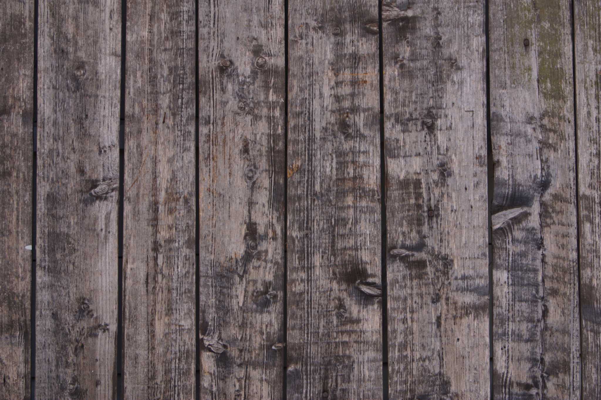 How to Cover Wood Paneling on Walls