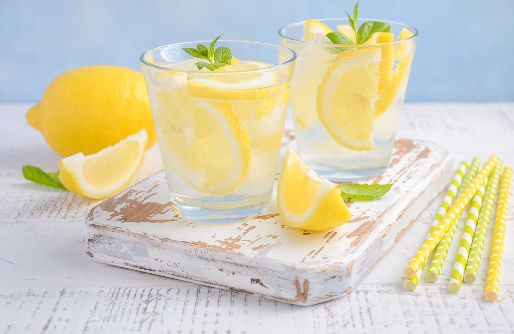 Lemon infused water clearance benefits