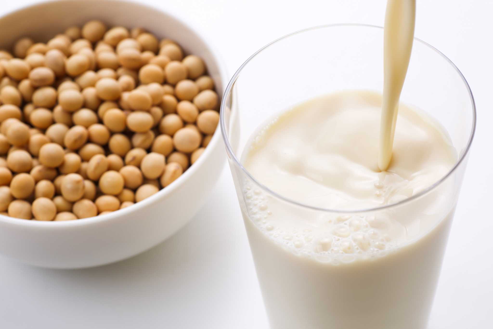 What Are the Health Benefits of Soy Milk for Men?