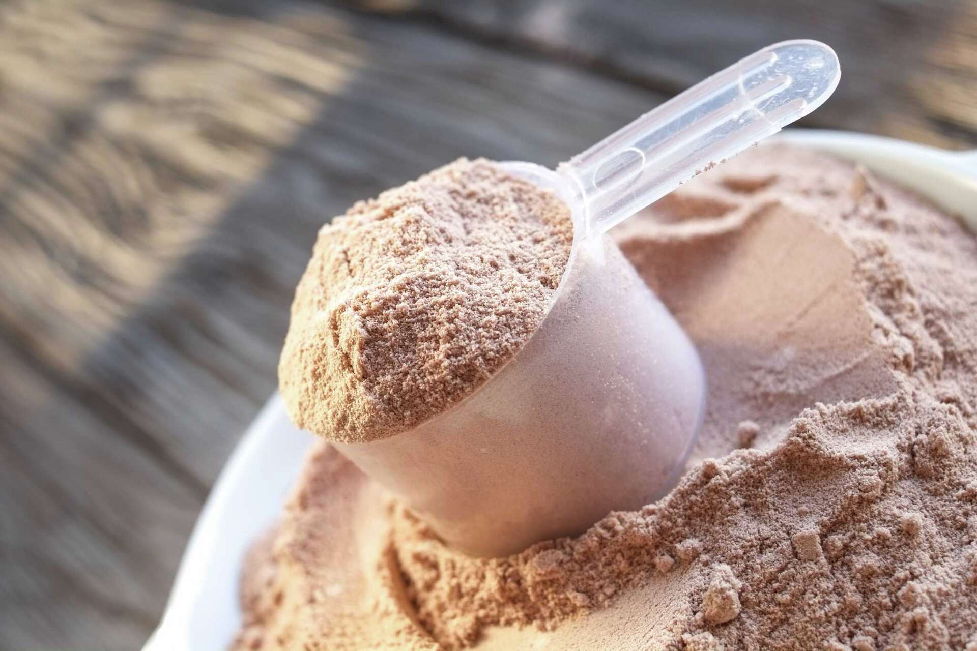 Is it Healthy to Drink Protein Shakes Instead of Eating a Meal All the