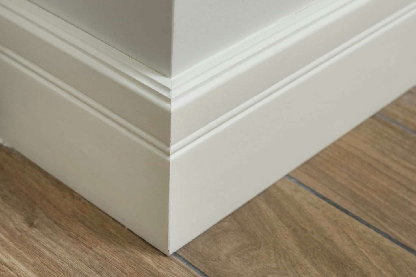 How to Cut Baseboards Without Removing Them From the Wall