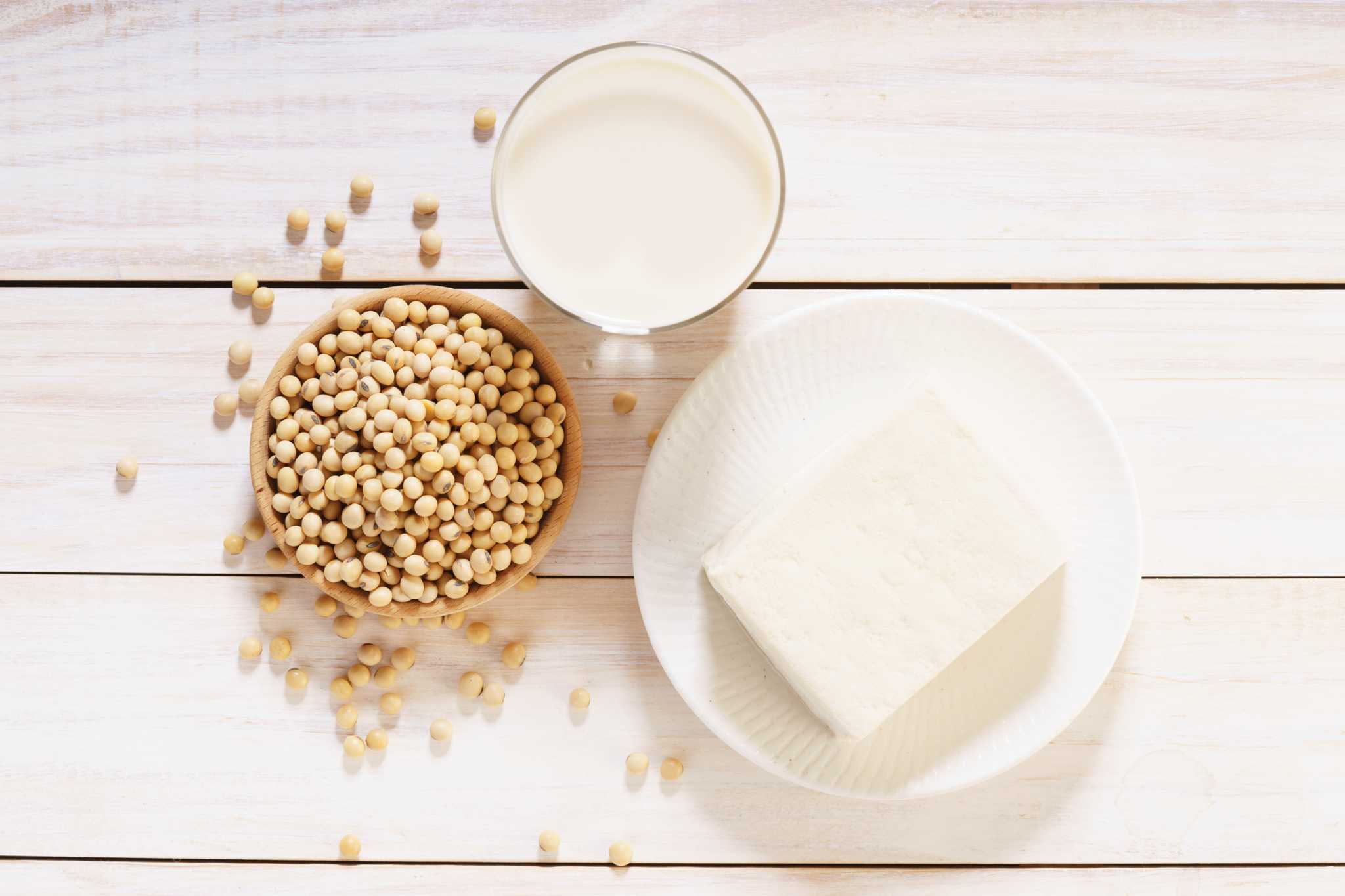 What Kind of Carbohydrates Are in Firm Tofu?