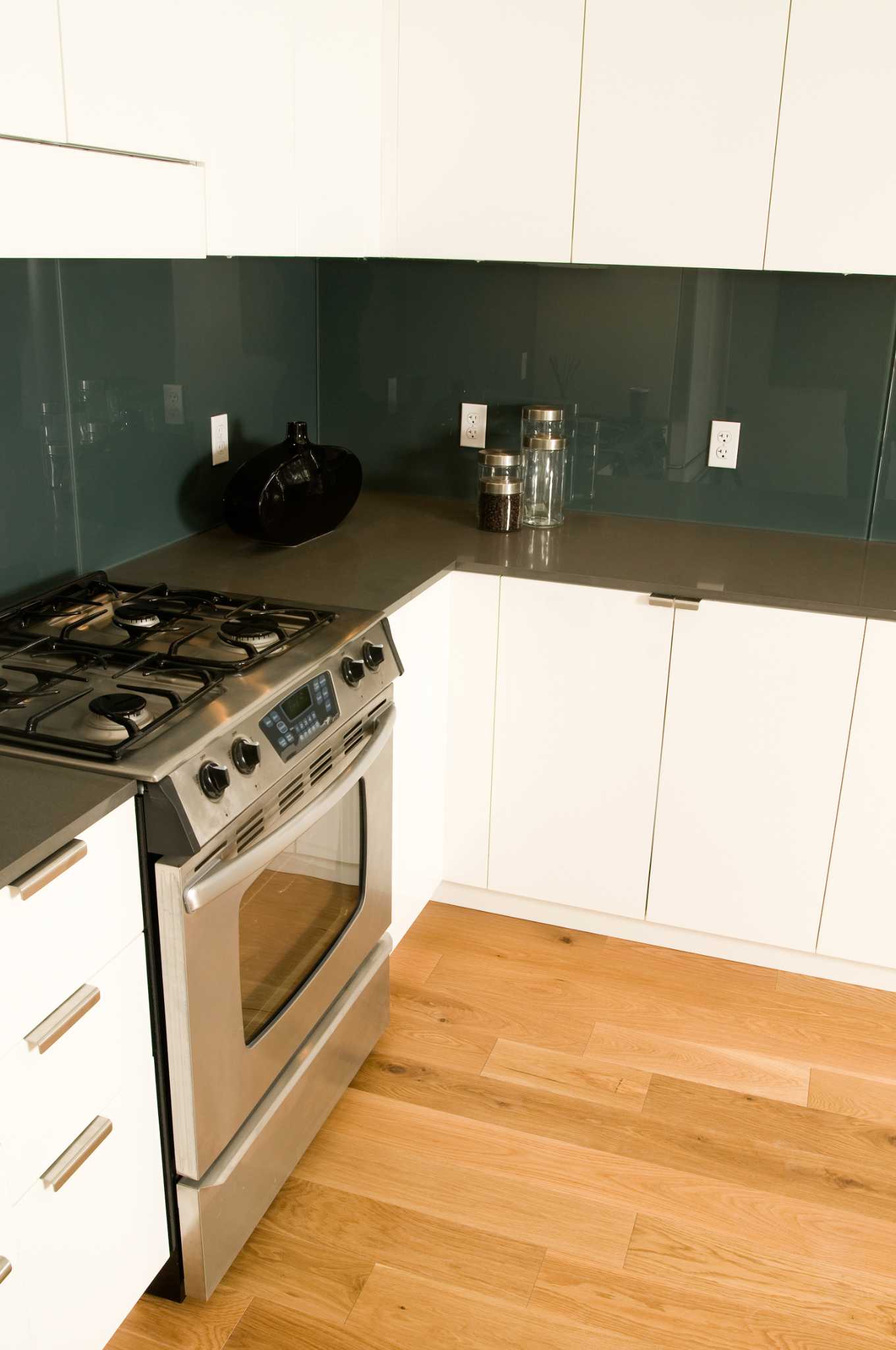 How to Shine a Stainless Stove