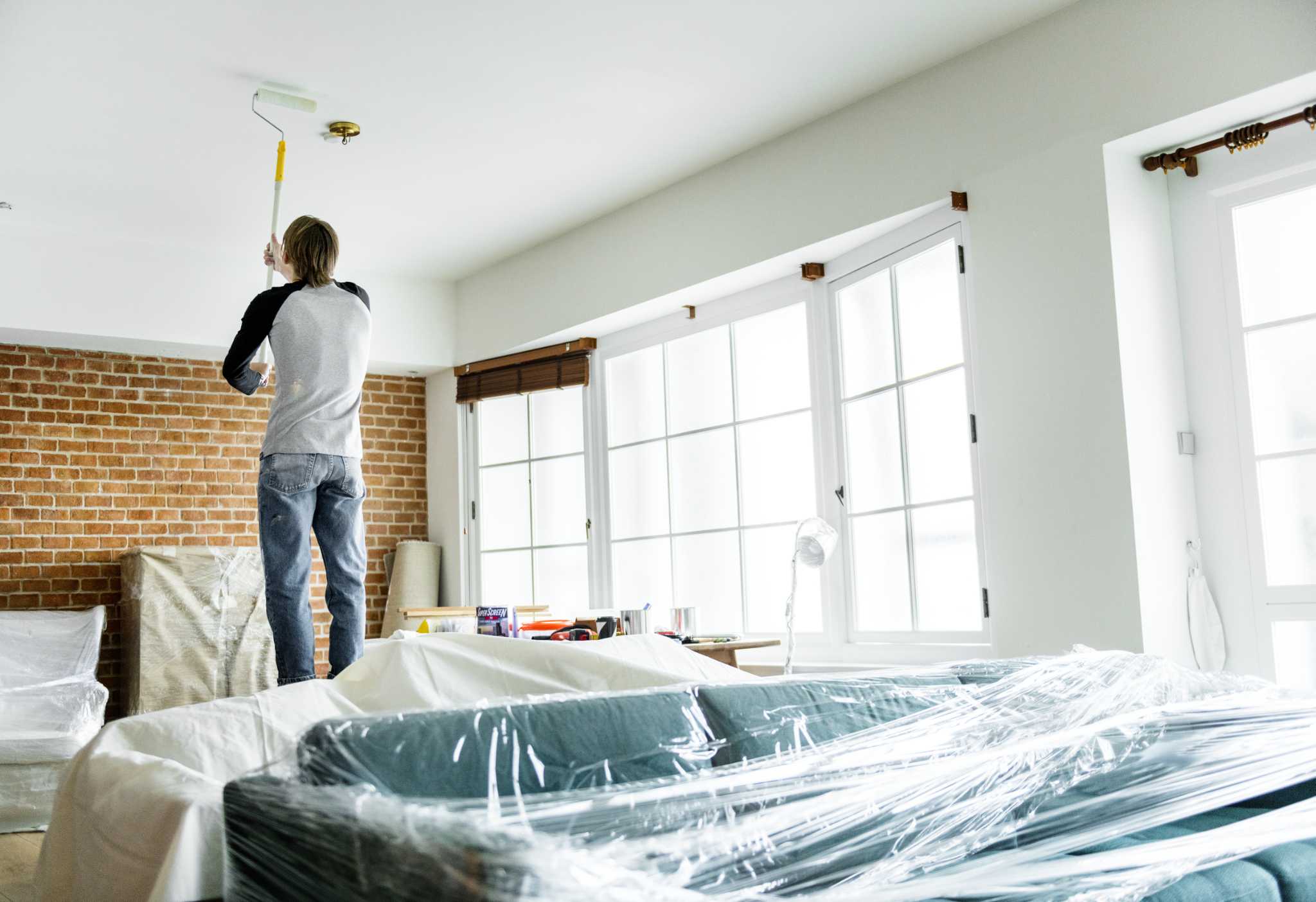 does-painting-a-ceiling-make-your-room-look-bigger-or-smaller