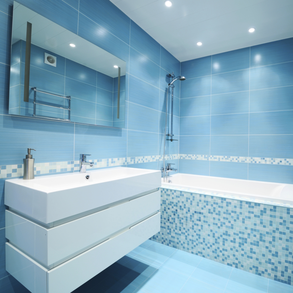 Navy blue and turquoise bathroom