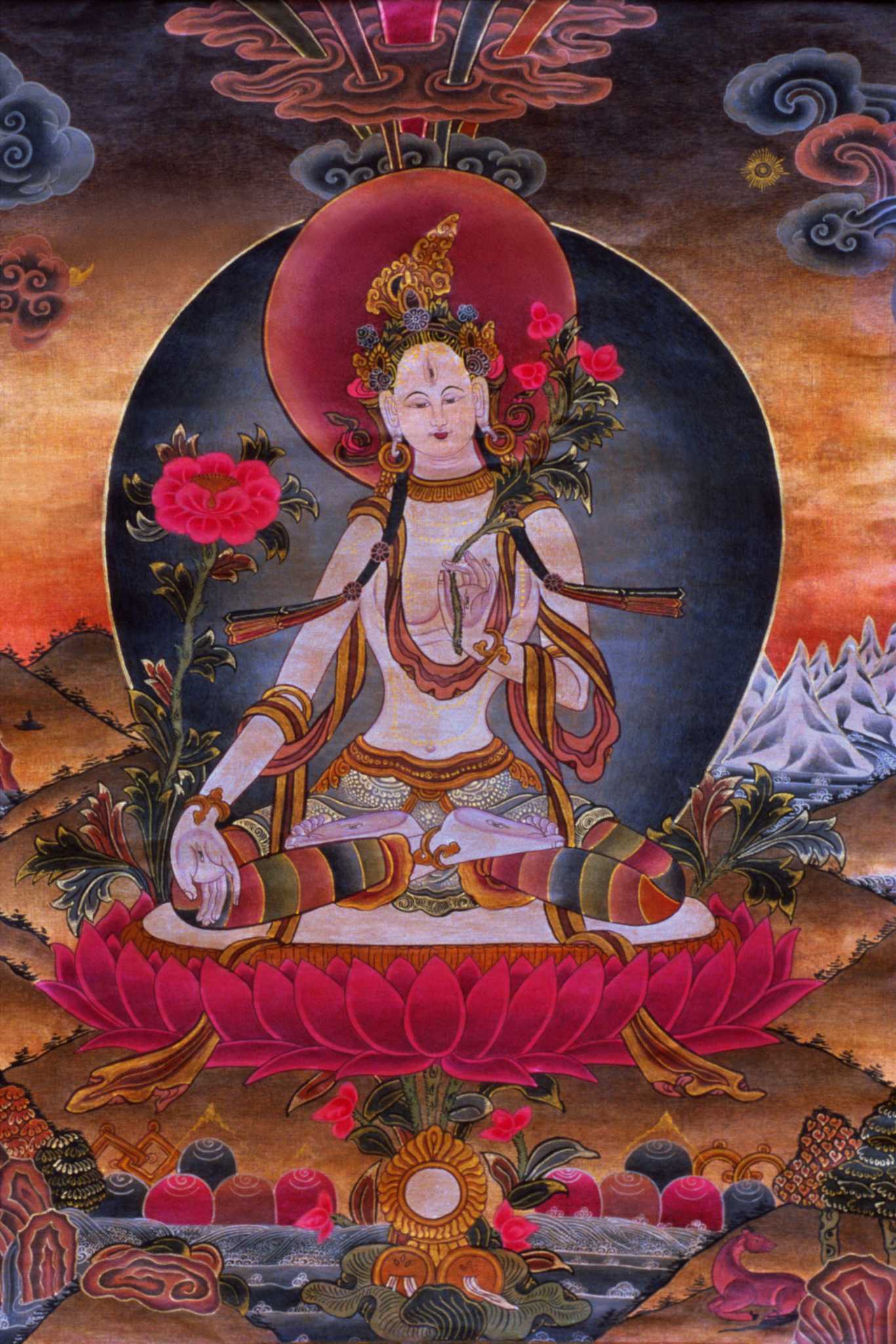 How to Decorate With Tapestries