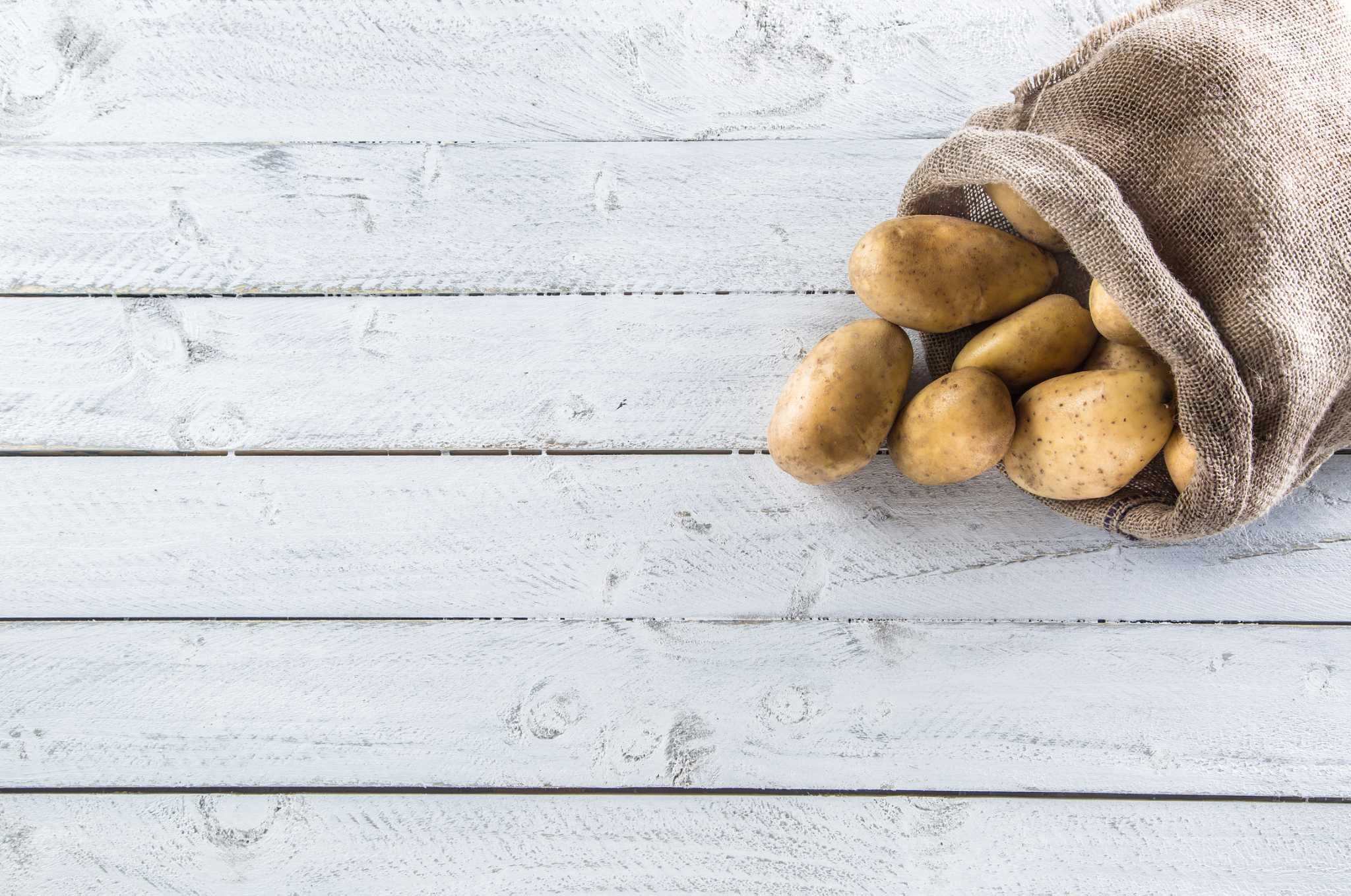 Sack of Potatoes Large (25kg) - Hilltop Farm