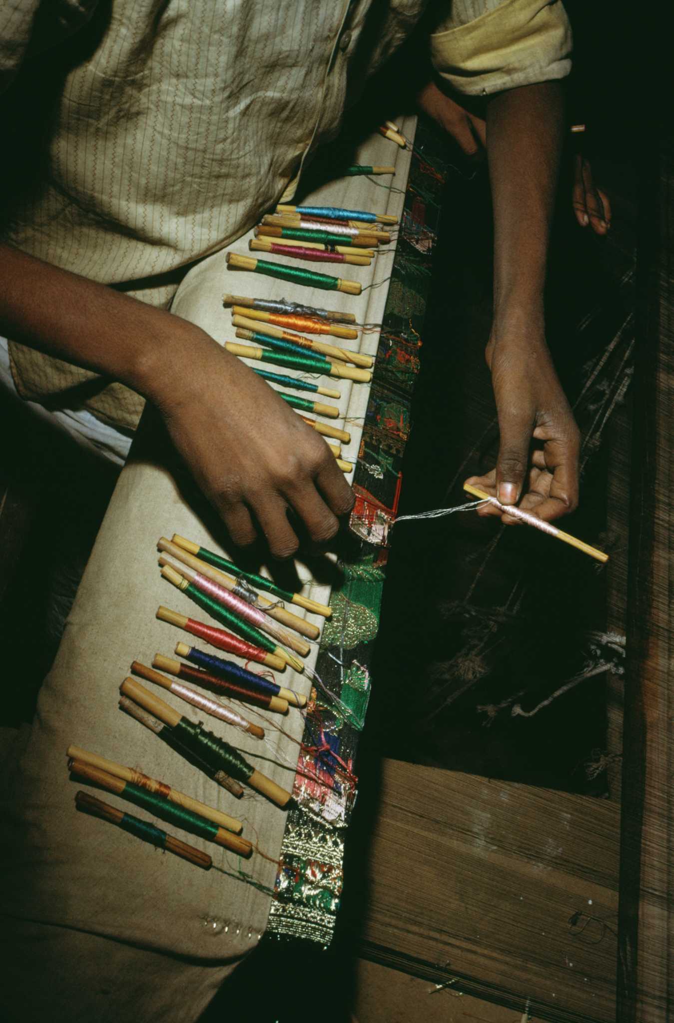 How to Tell the Age of a Tapestry