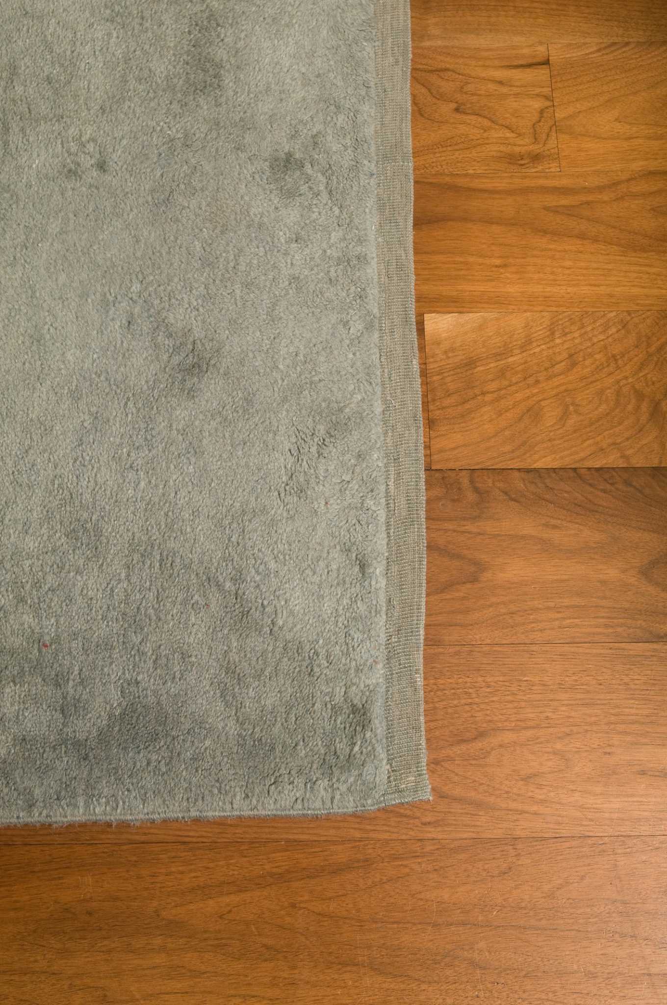 How to Use Rubber-Backed Rugs on Wood Flooring