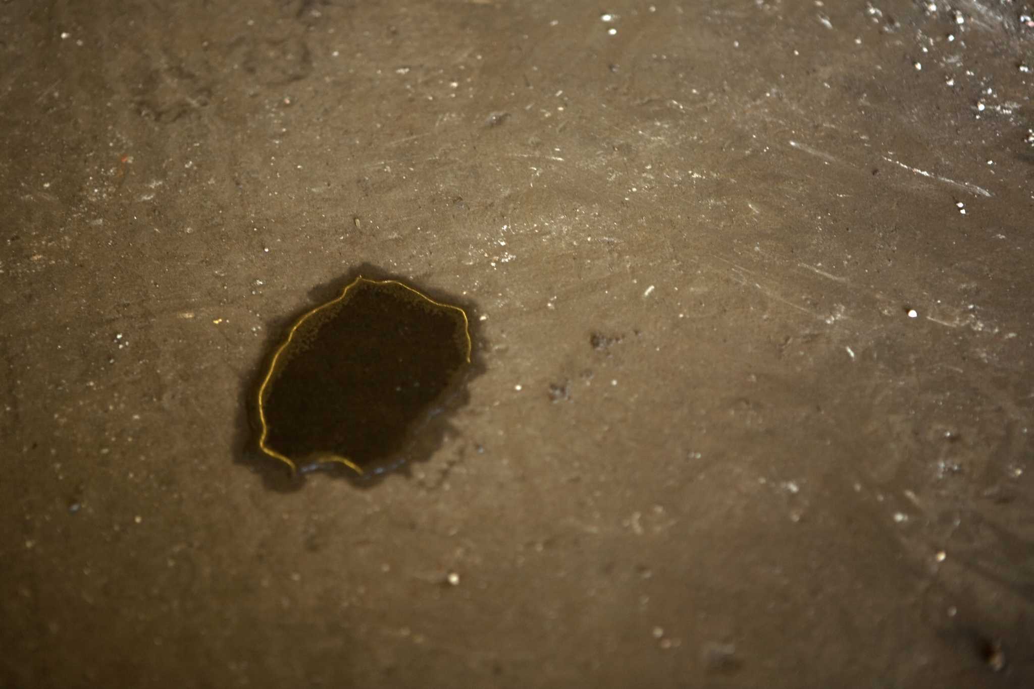How to Degrease a Garage Floor