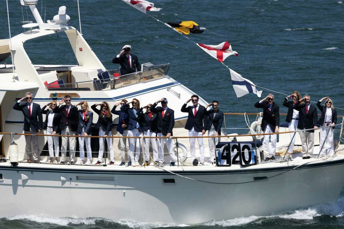 Smooth sailing for S.F. maritime tradition Opening Day on the Bay