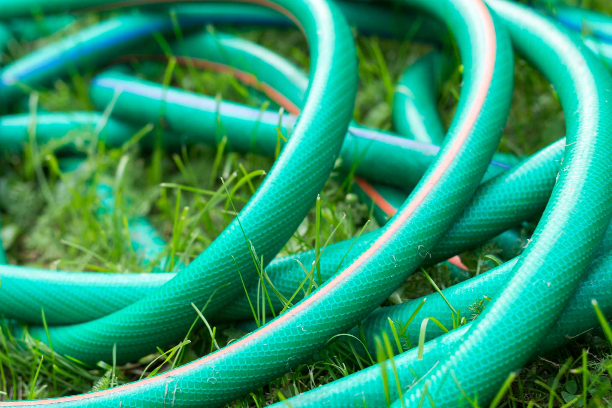 3/4-Inch vs. 5/8-Inch Garden Hose: What's the Difference?