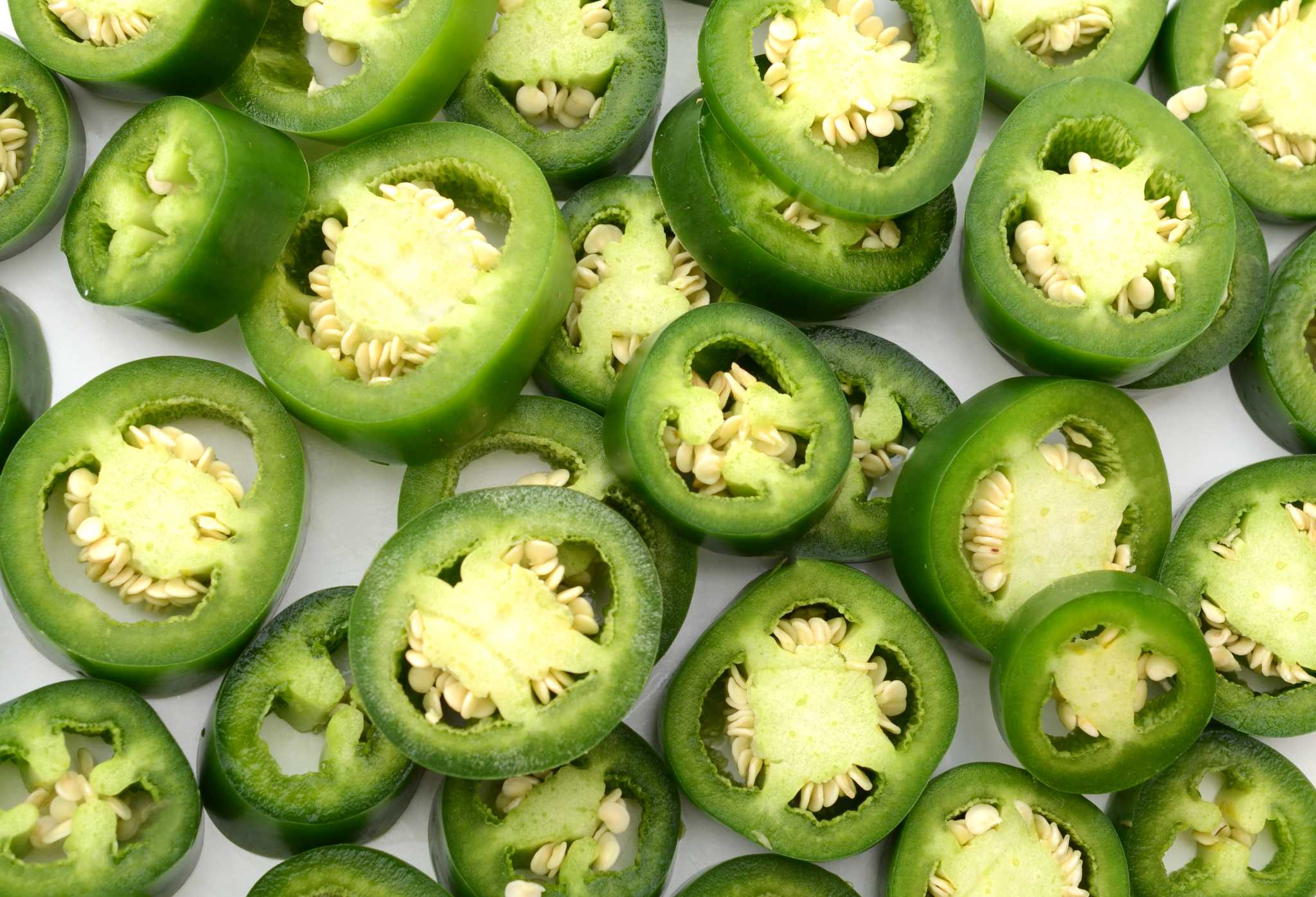 Green Chiles vs. Jalapeños What's the Difference?