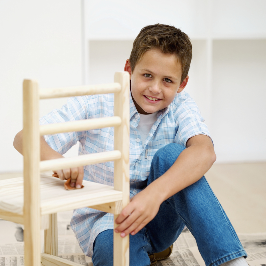 How to Distress Wood Using Sandpaper