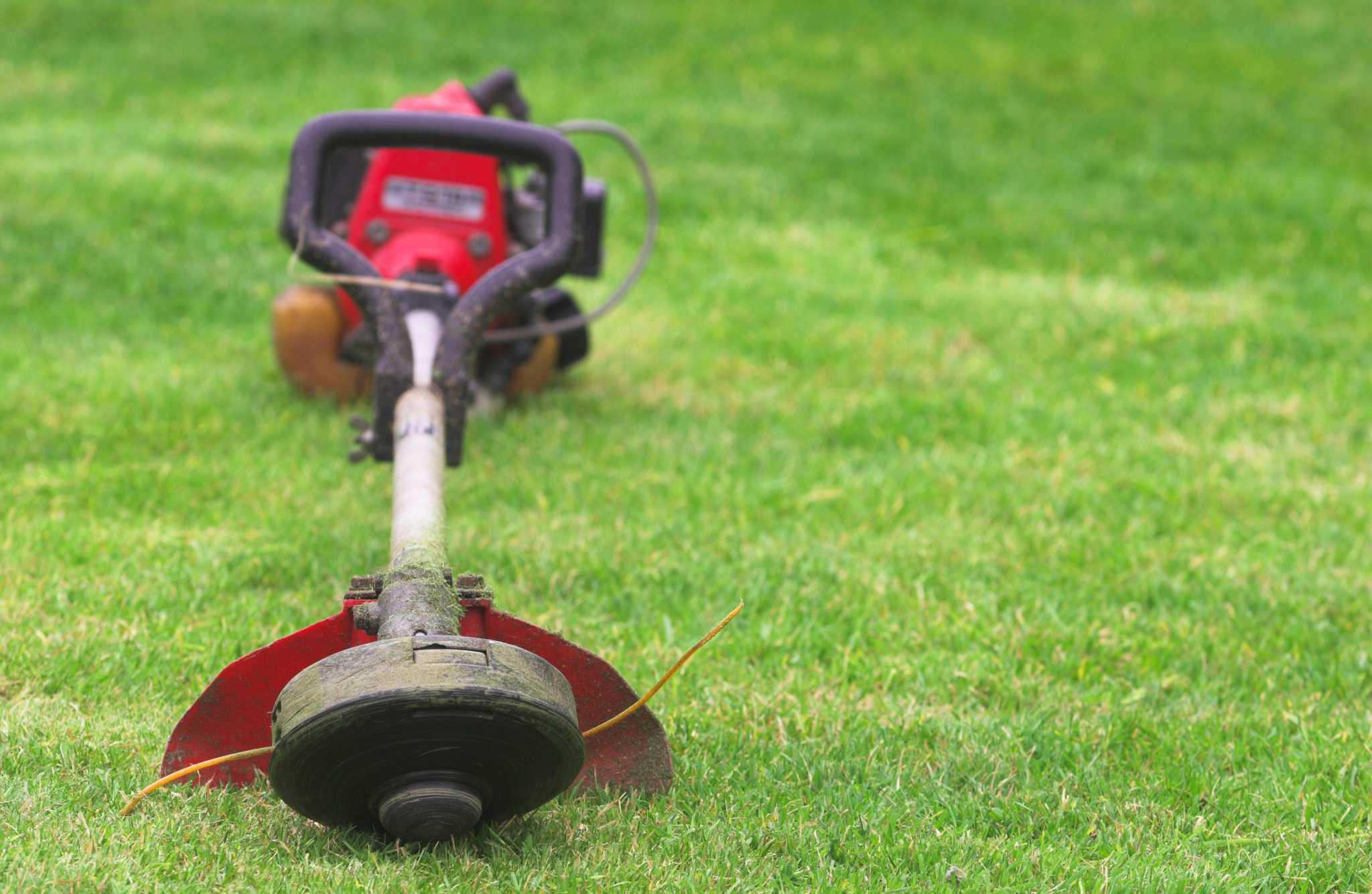 4 Cycle Vs. 2 Cycle Gas Trimmers
