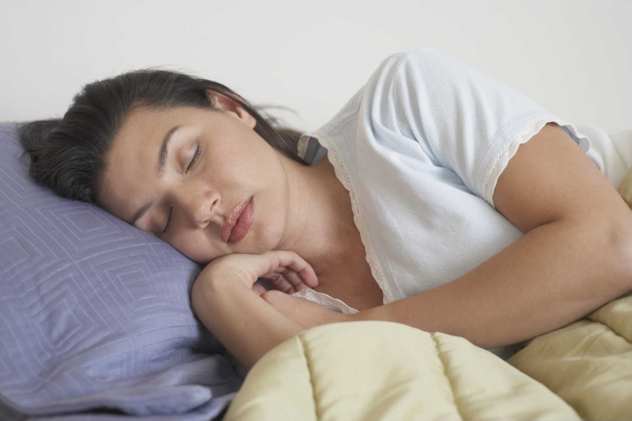 Extra Feather Pillow Vs. Foam Pillow