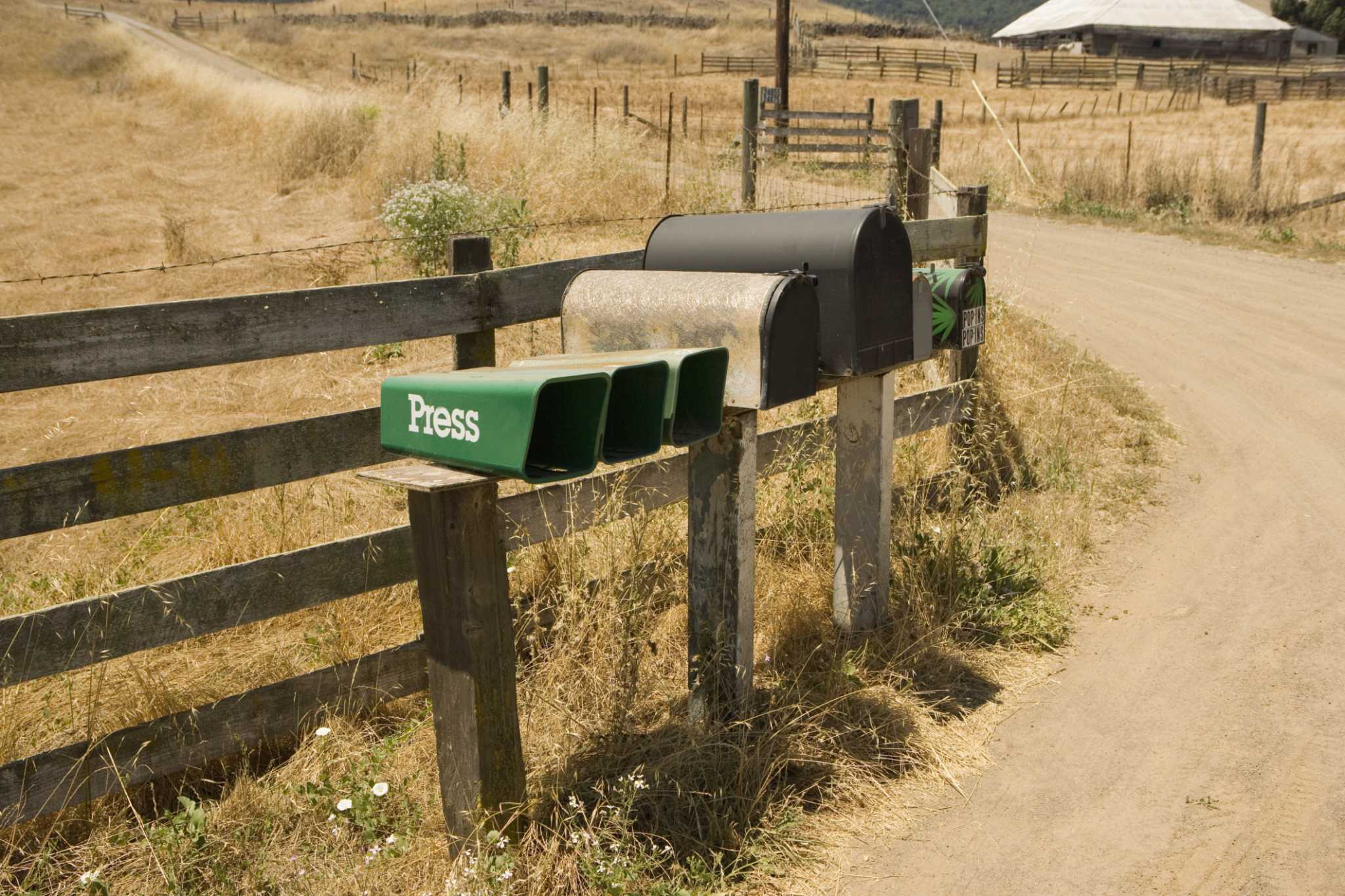 How to Remove Concrete From a Mailbox Post