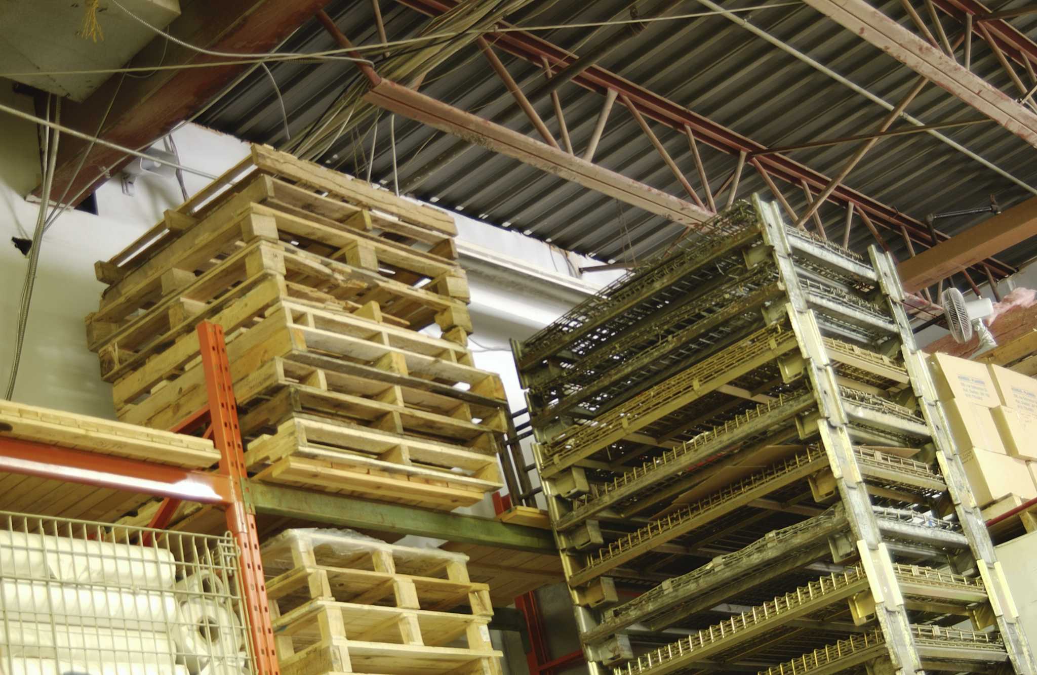 How to Use a Pallet to Drag Weeds