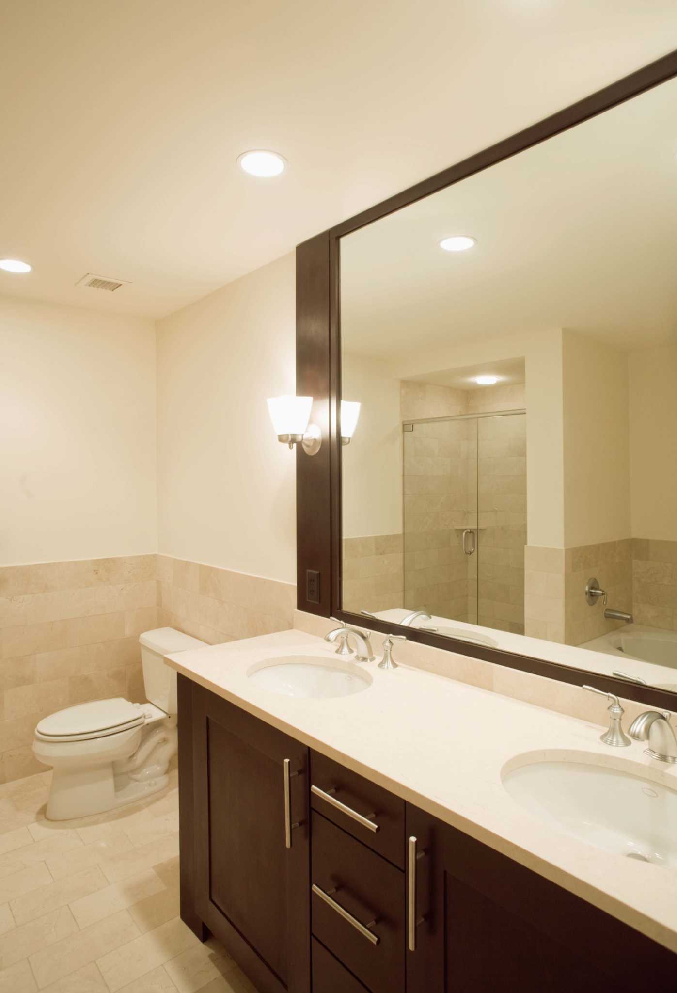 How to Install a Bathroom Vanity Fixture With No Wall Stud