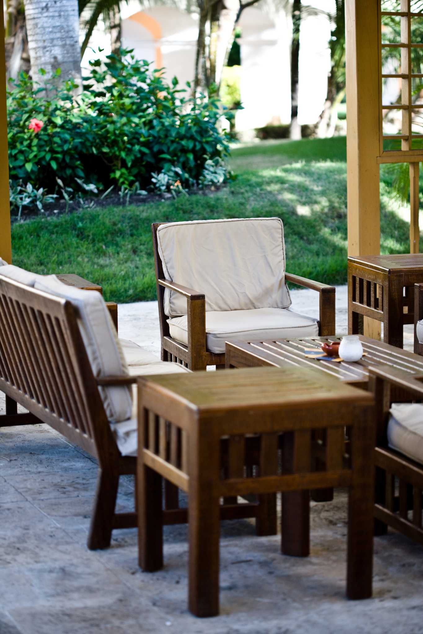 The Best Finish for Outdoor Furniture