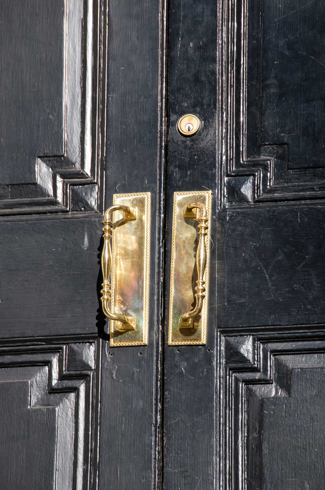 How to Fix a Double Door That Will Not Close Tightly