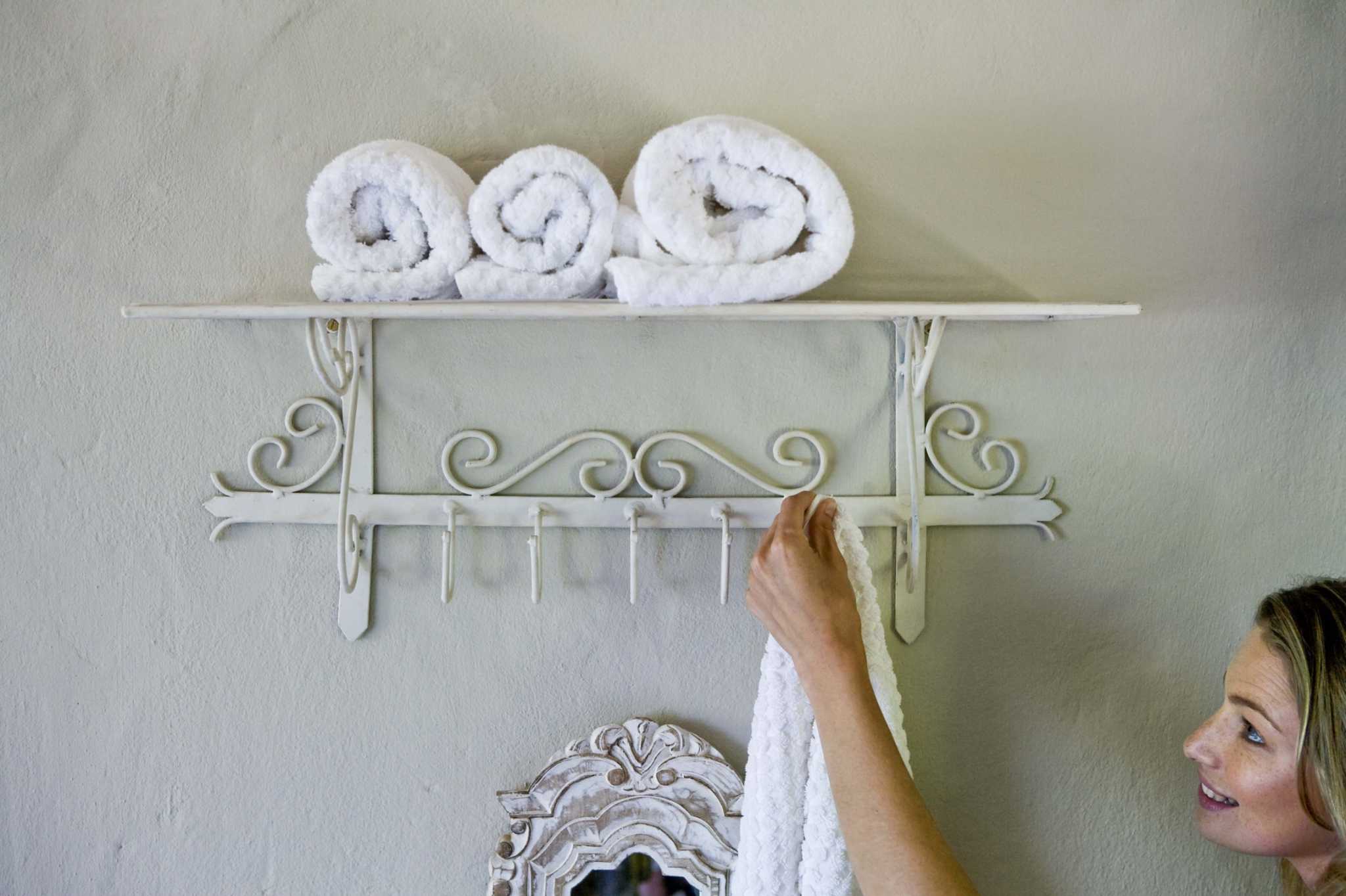 How to Fix Drywall Where a Rod Bracket Pulled Out