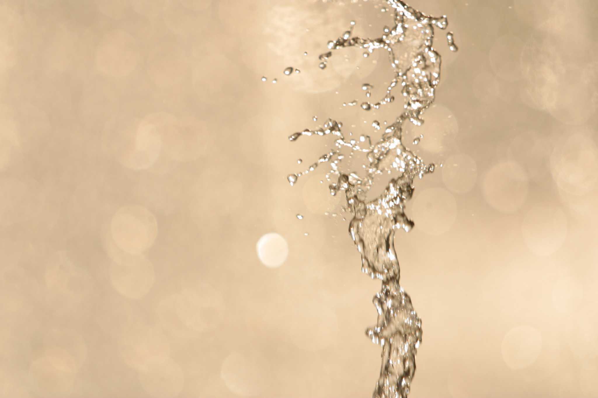 How to Build a Small Gravity Water Fountain