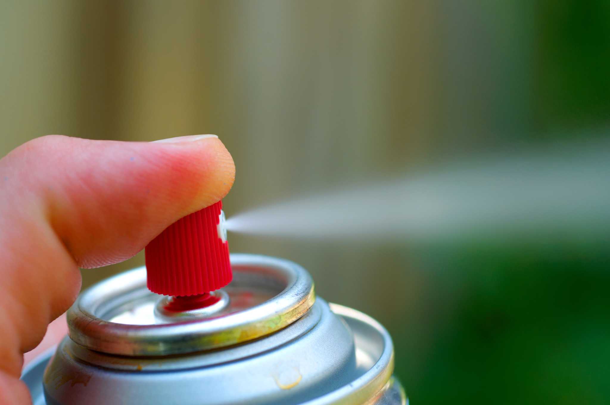 How to Spray Paint Glass Light Shades