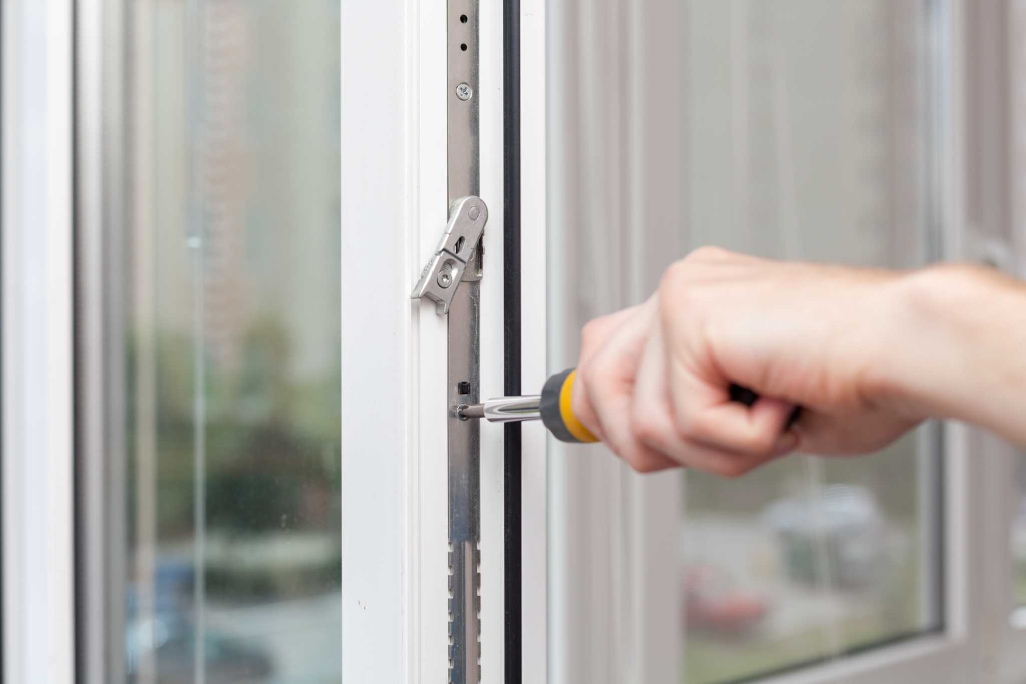 How to Fix Vinyl Windows That Won't Stay Up