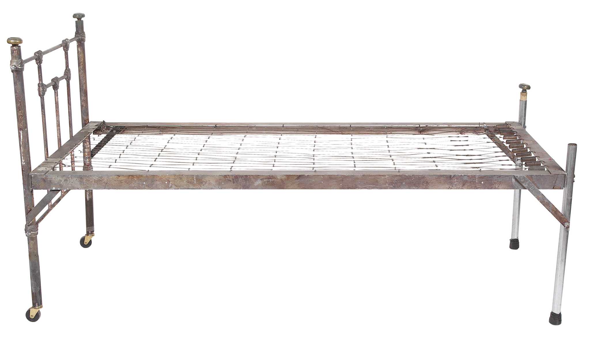 The Best Way to Refinish an Old Metal Headboard