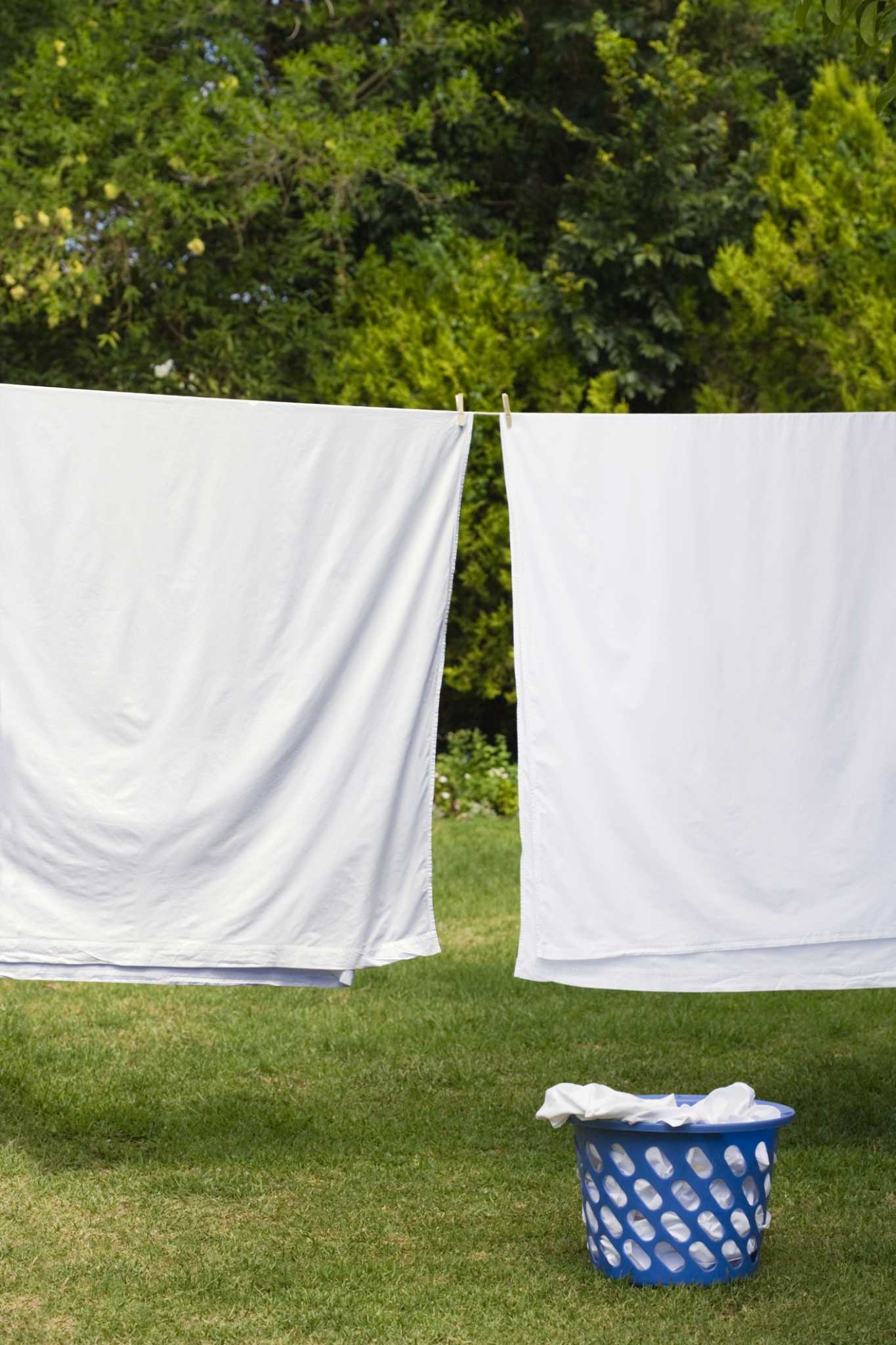 can-you-dry-towels-with-bed-sheets