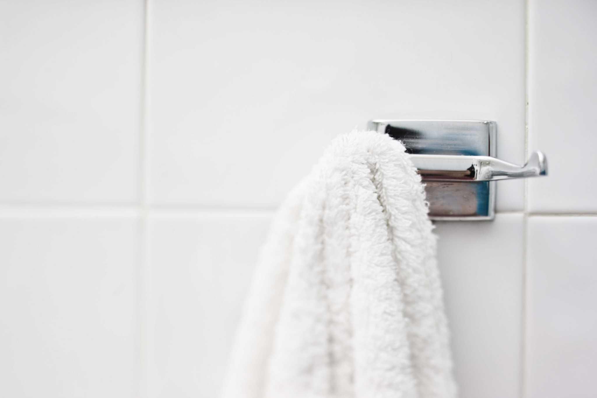 Getting Stains Off White Tile