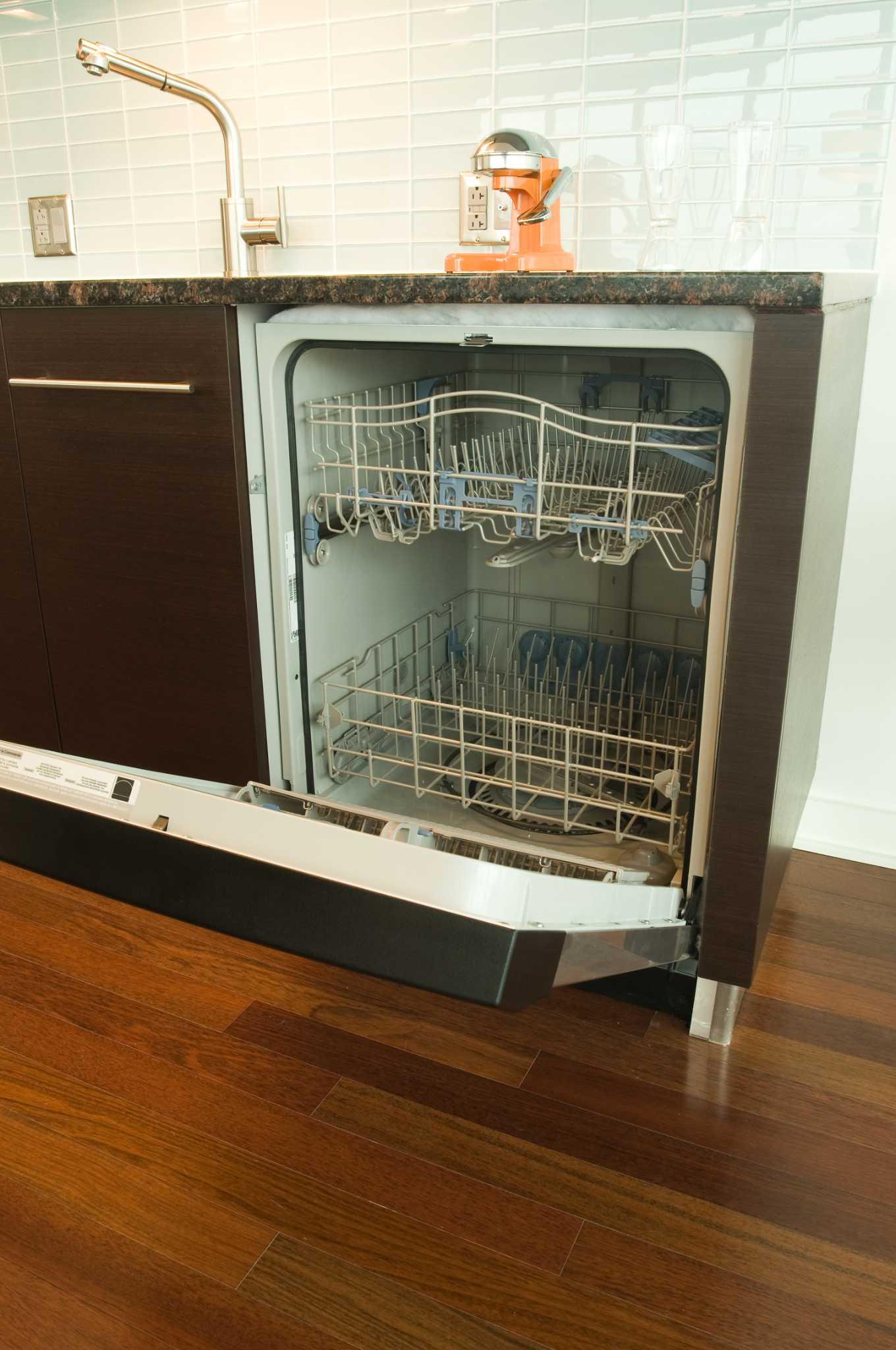 Lubricate discount dishwasher rack