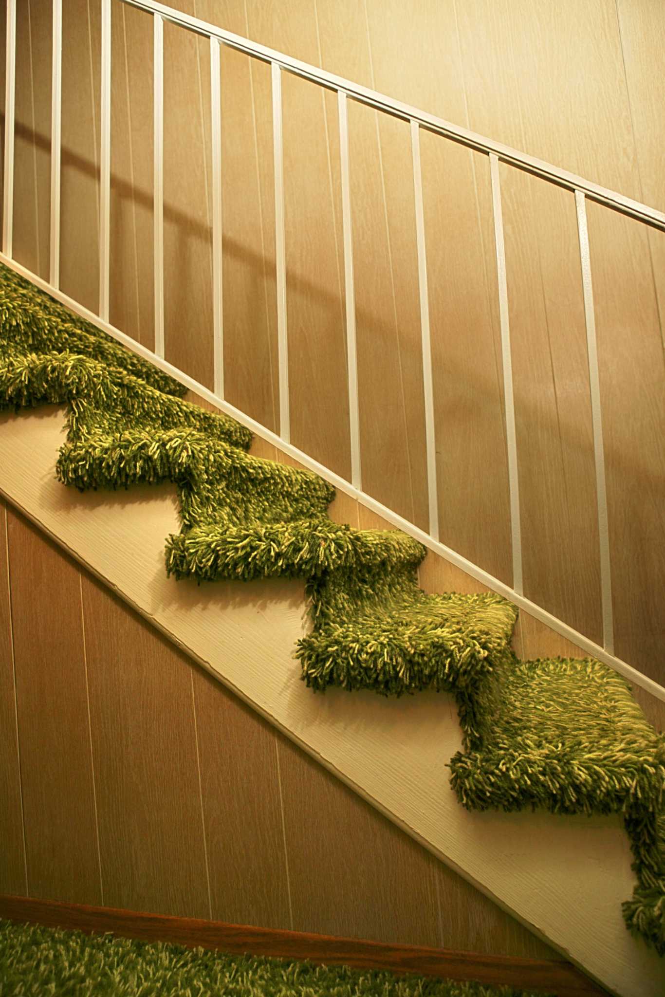 How to Tape Down Carpet