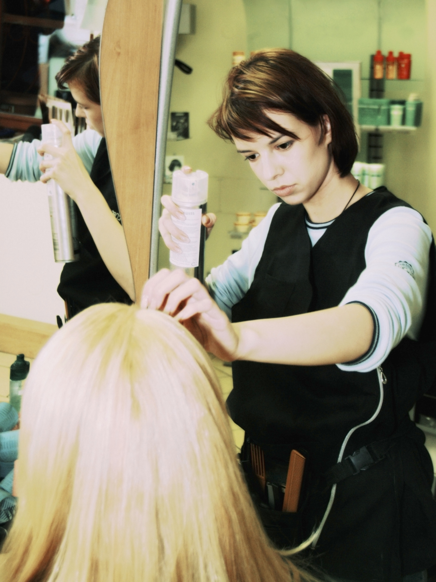 What Is Harmful to the Environment That Is Found in Hairsprays?