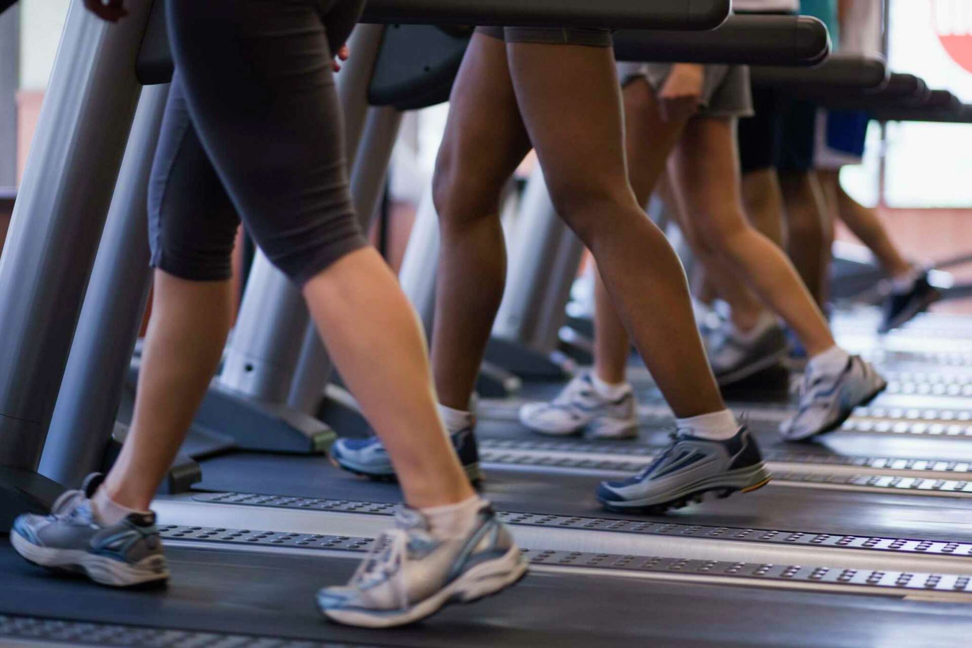 How to Get Thinner Thighs on a Treadmill