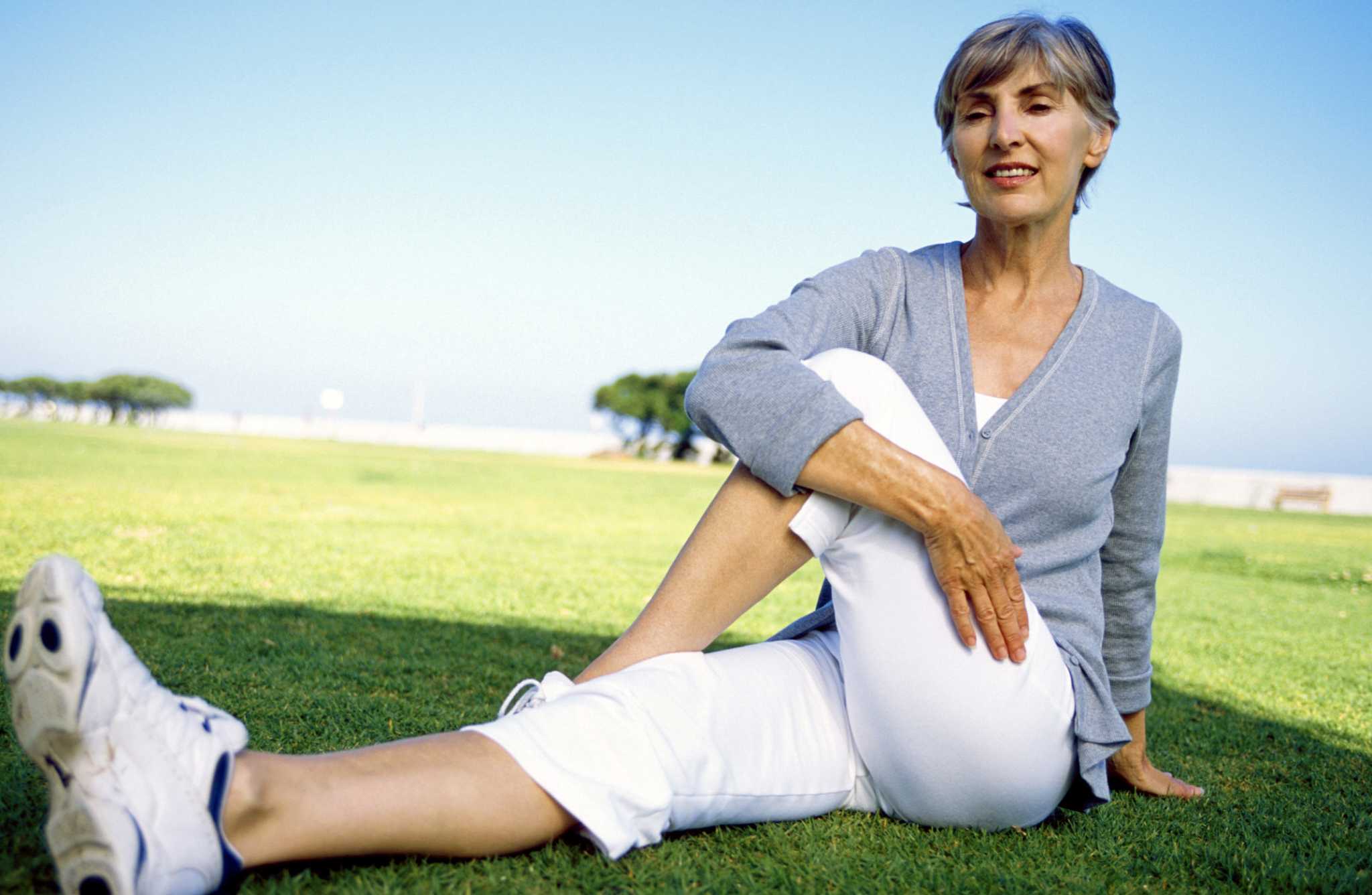 Возраст наступления менопаузы. В 50 лет у женщины начинается. Признаки кризиса среднего возраста. Этапы климактерического периода. Климаксы у женщин.