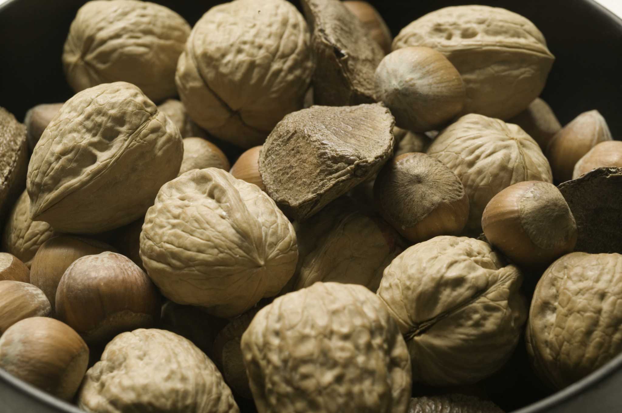 Will Eating Nuts Make You Lose Belly Fat?
