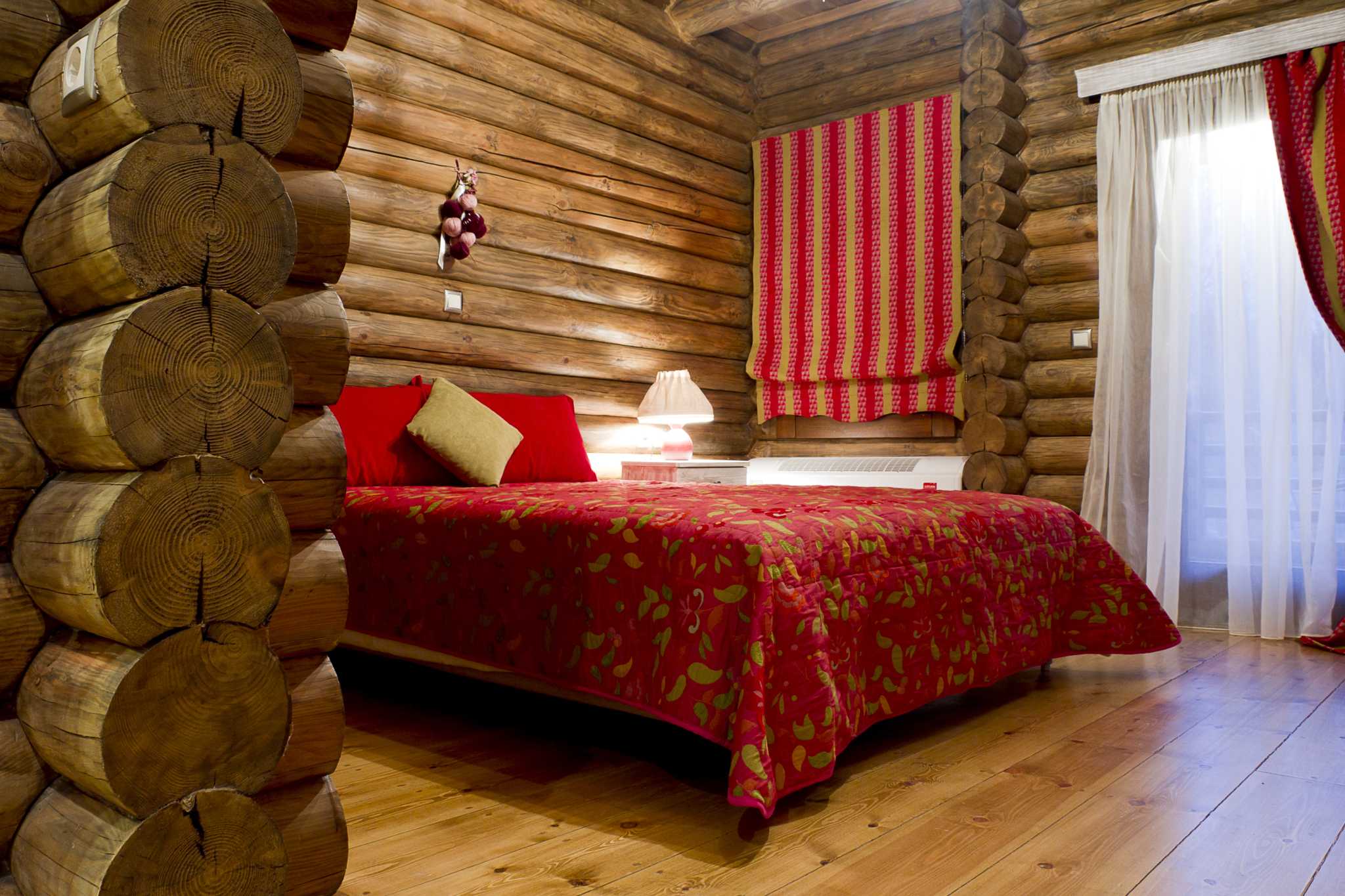 How to Clean Interior Log Home Walls