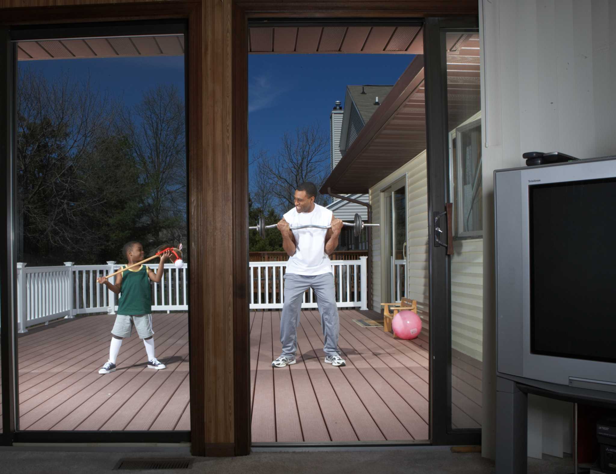 Austin Butler and Vanessa Hudgens Nearly Collide at Oscars After Party, image size:2048x1578