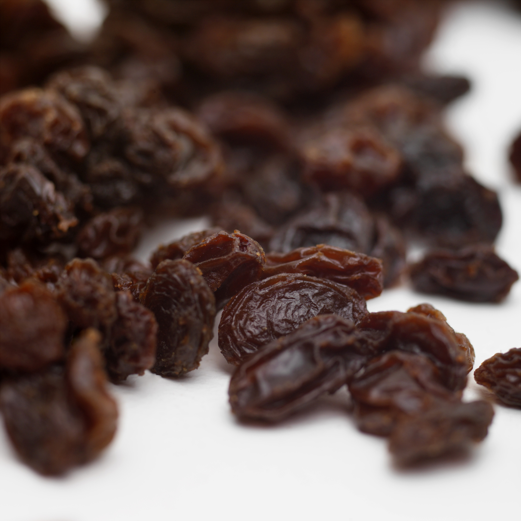 How to Lose Weight with Raisins