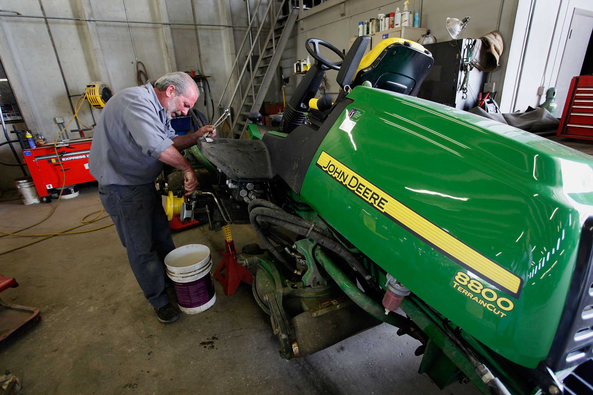 How to Paint a John Deere Tractor
