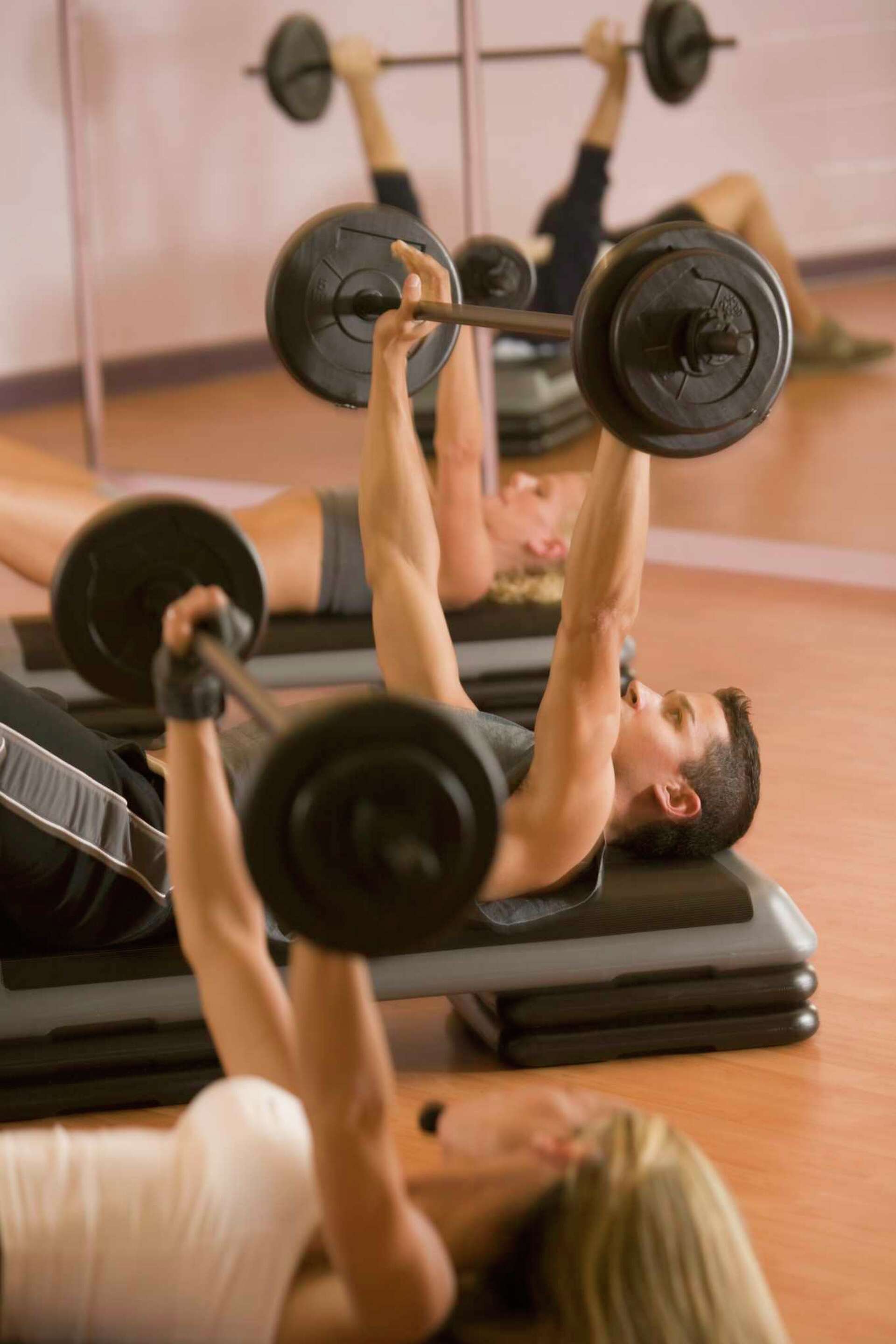 Average female bench press 2025