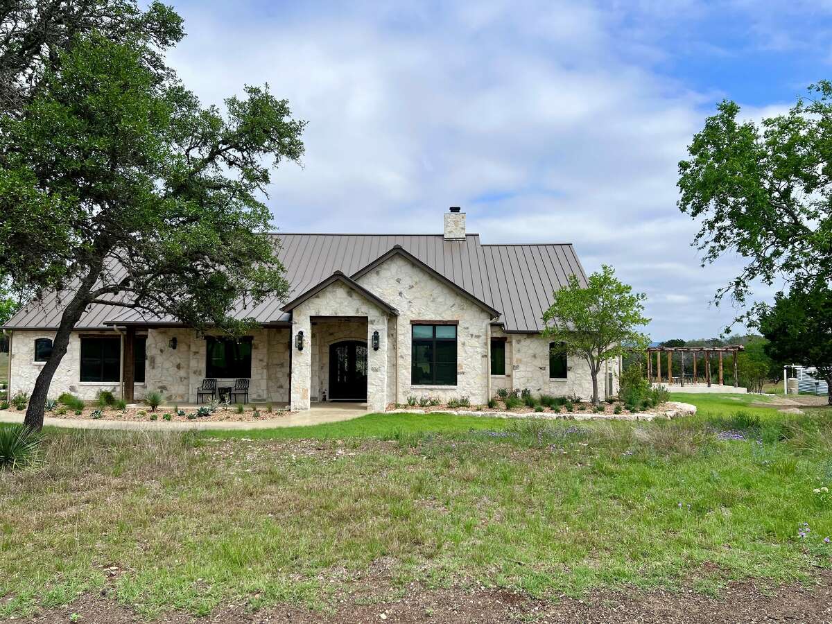 Comfort home designed to preserve Texas Hill Country